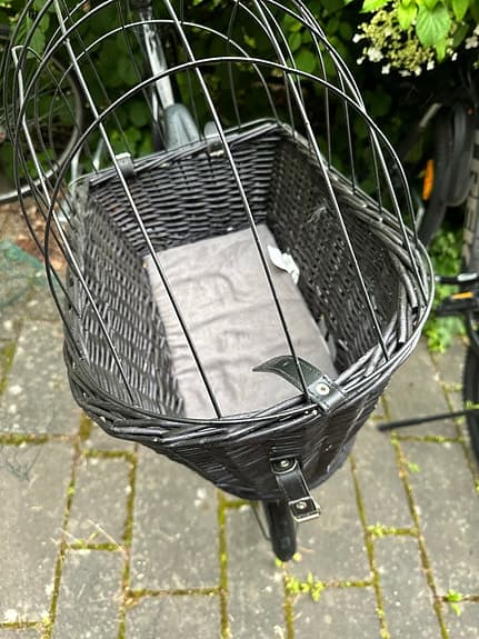 Djurkorg till cykel.
