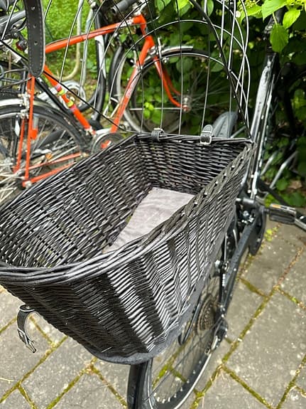 Djurkorg till cykel.
