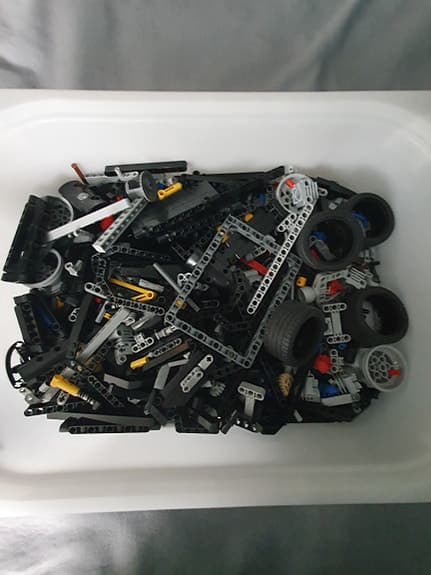 Lego bil från Fast and furious 42111