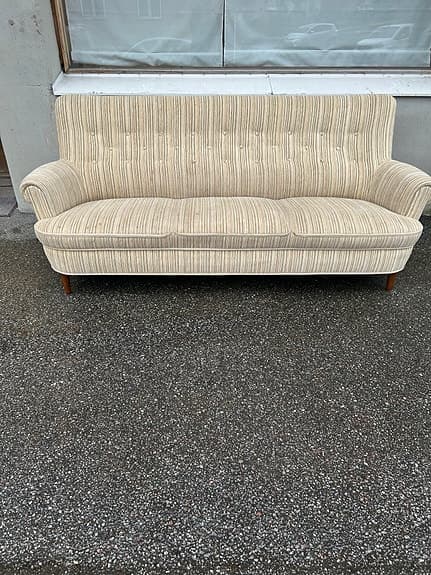 Carl Malmsten soffa ”Hemmakväll” (O.H. Sjögren) – Ångtvättad!