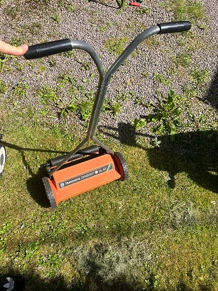 Husqvarna handdriven gräsklippare