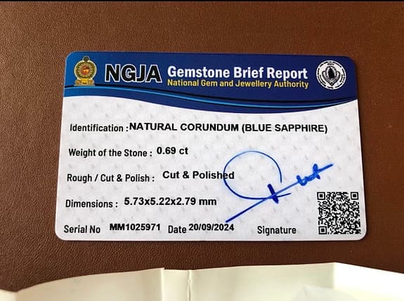 NGJA certifierad blå safir 0,69 ct