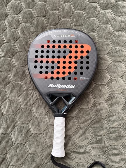 Bullpadel Vertex 04 Hybrid - Helt nytt