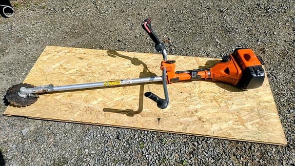 Husqvarna 545 FXT röjsåg / trimmer