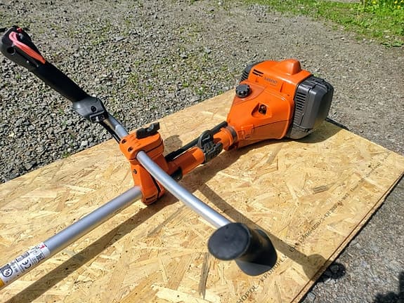 Husqvarna 545 FXT röjsåg / trimmer