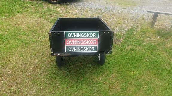 Släp kärra till åkgräs klippare