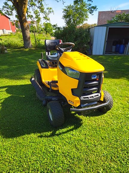 Cub cadet xt1