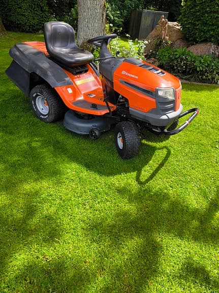 Åkgräsklippare Husqvarna CTH-173 Hydrostatic.