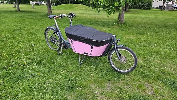 Babboe City Mountain el-lådcykel - välservad, stark mittmotor, kapell ingår