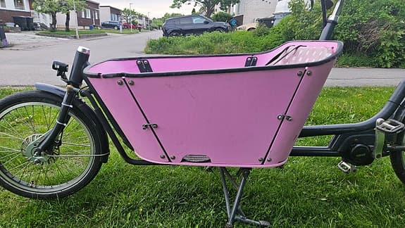 Babboe City Mountain el-lådcykel - välservad, stark mittmotor, kapell ingår