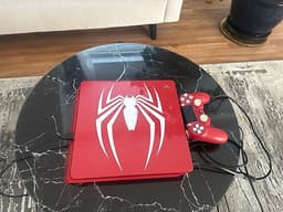 PlayStation 4 Slim Spider-Man Limited Edition