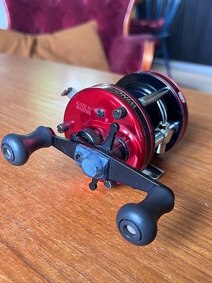 Abu Garcia Ambassadeur 5000..winch 3.8:1