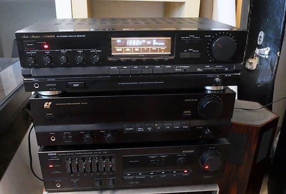 FISHER STUDIO STANDARD Modell RS 909 Receiver mycket fint skick bra tryck