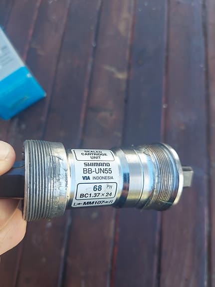 Shimano BB-UN55 BSA