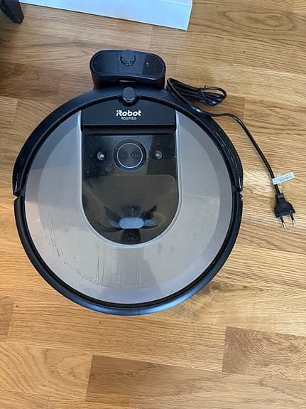 iRobot Roomba robotdammsugare svart