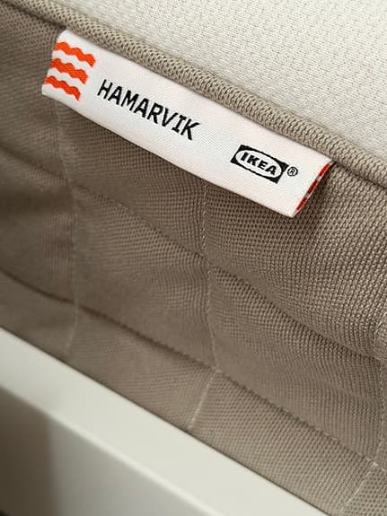 IKEA VEVELSTAD 120cm säng inkl. HAMARVIK resårmadrass + LURÖY Ribbotten