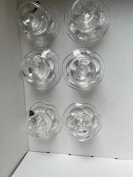 6st små Ljusstakar ARABIA FINN CRYSTAL Finland, de har kvar etikettmärkningen.