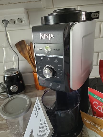 Ninja Creami Deluxe glassmaskin