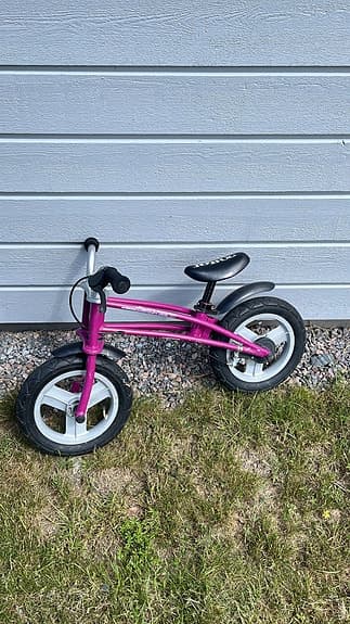 Lila springcykel från JD Bug