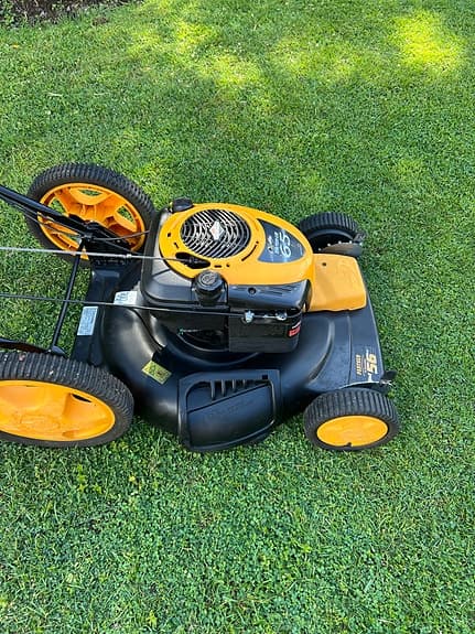 Gräsklippare med Briggs&Strattion 65 motor