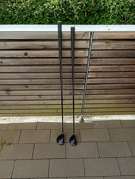 Diverse olika golfklubbor