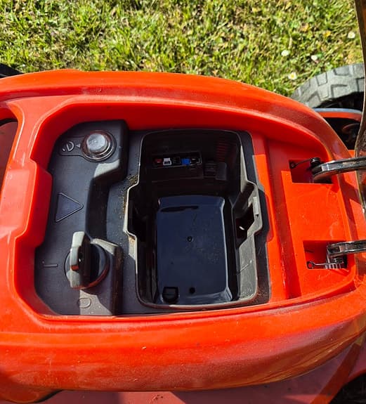 Husqvarna batterigräsklippare LC 137i