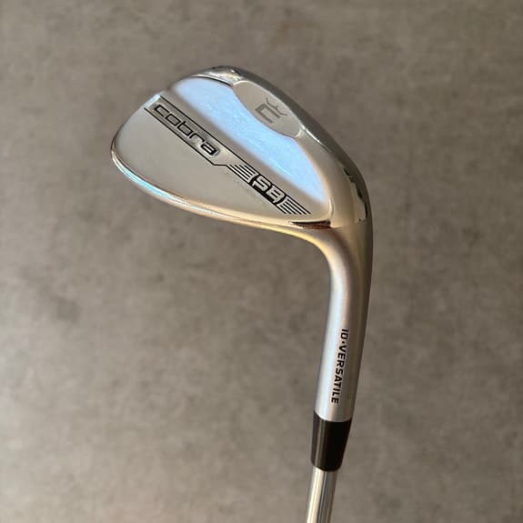 Cobra King Snakebite wedge 52°/10° – Stiff