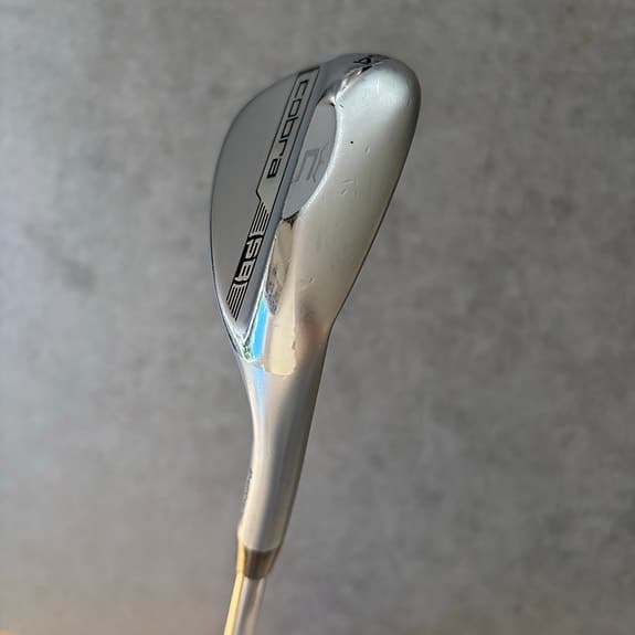 Cobra King Snakebite wedge 52°/10° – Stiff