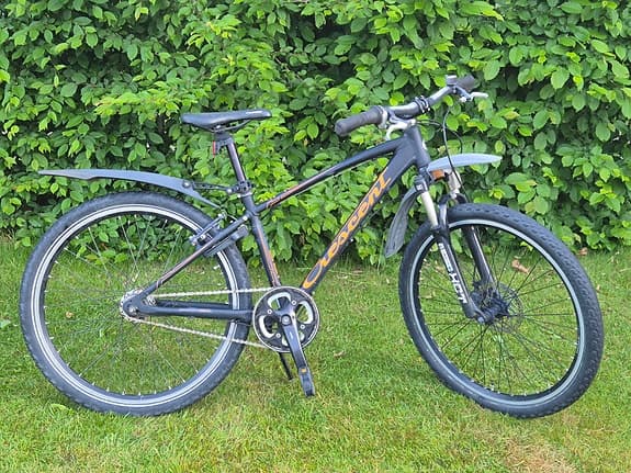 Crescent Ire 26" svart med 7 växlar