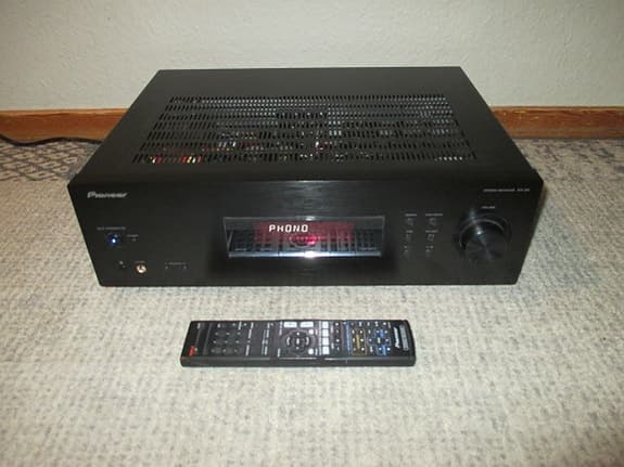 Pioneer SX-20 receiver på 2 * 100 watt, har skivspelaringång PHONO.