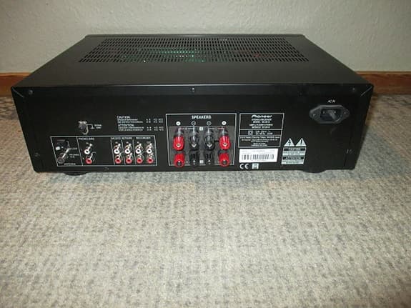 Pioneer SX-20 receiver på 2 * 100 watt, har skivspelaringång PHONO.