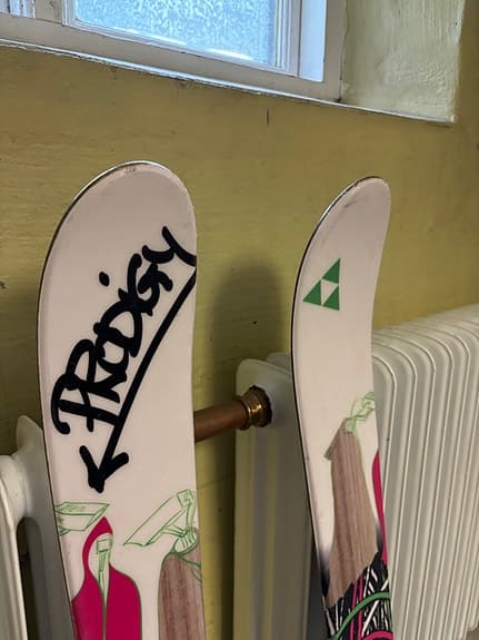 Fischer Freeski / Twintip-skidor med bindningar – fint skick
