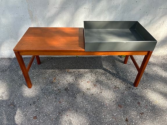 Klassiskt retro blombord/soffbord/sidobord i teak – 1950/60-tal