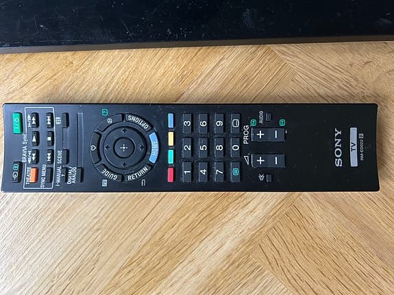 Sony Bravia 32" LCD-TV (KDL-32EX302) med originalfjärrkontroll