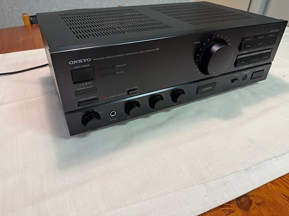 Reciever Onkyo A8200
