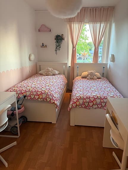 IKEA vit sängram / barnsäng 90x200 med förvaring