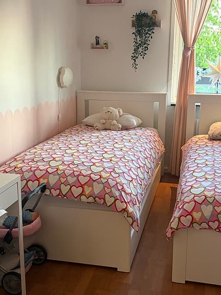 IKEA vit sängram / barnsäng 90x200 med förvaring