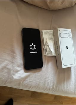 Google Pixel 10 Pro XL 256GB – GrapheneOS – Krypterad – Kvitto & kartong