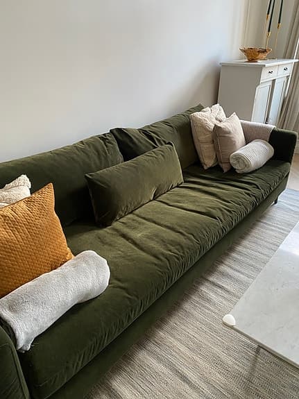 Posh Living Lill 4-sits – Grön sammet