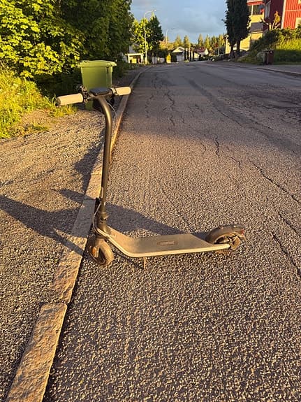 Segway ninebot elsparkcykel svart