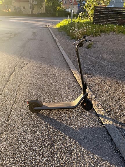 Segway ninebot elsparkcykel svart