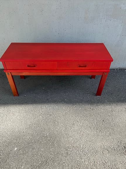 Retro bänk i röd furu – 70-tal (Hovmantorp-stil)