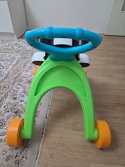 Populär lära-gå-vagn från Fisher-Price (Zebra)