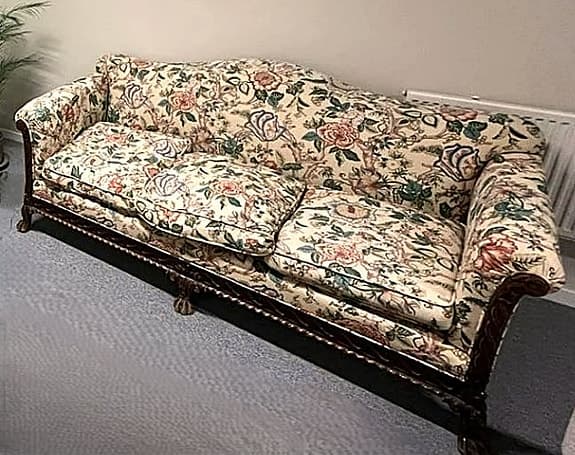 Soffa och 2 fåtöljer samt soffbord