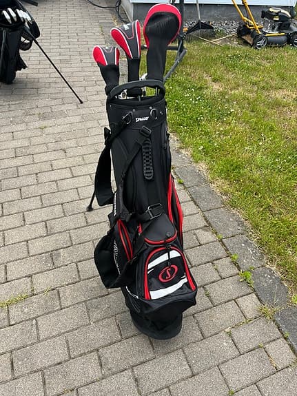 Komplett golfset: Spalding Tour järnset + Driver + Wood 3 & 5 + Bag
