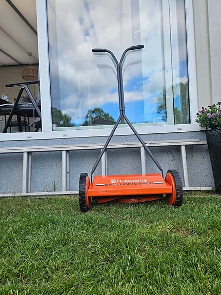 Husqvarna handdriven cylindergräsklippare orange