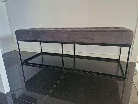 Sittbänk grå sammet