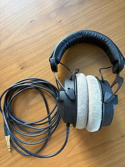 Beyerdynamic DT 770 Pro hörlurar over-ear med kabel
