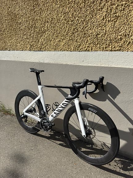 Canyon Aeroad CF SLX 8