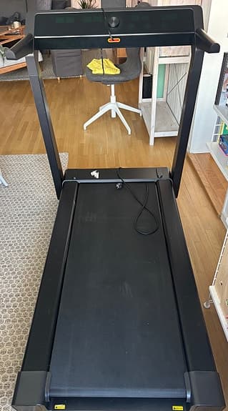 Löpbandsmaskin svart